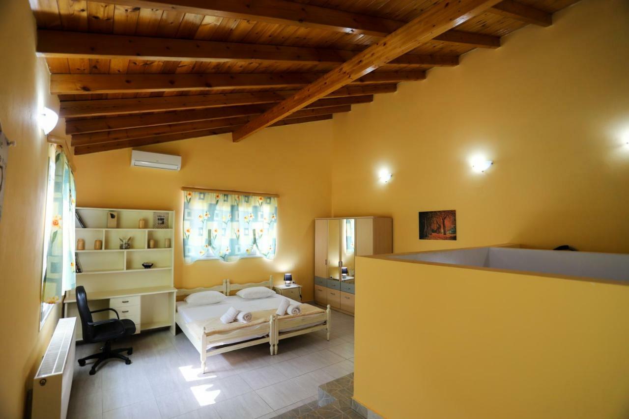 George'S Sweet N' Cozy Maisonette In Ipsos Corfu Exterior photo