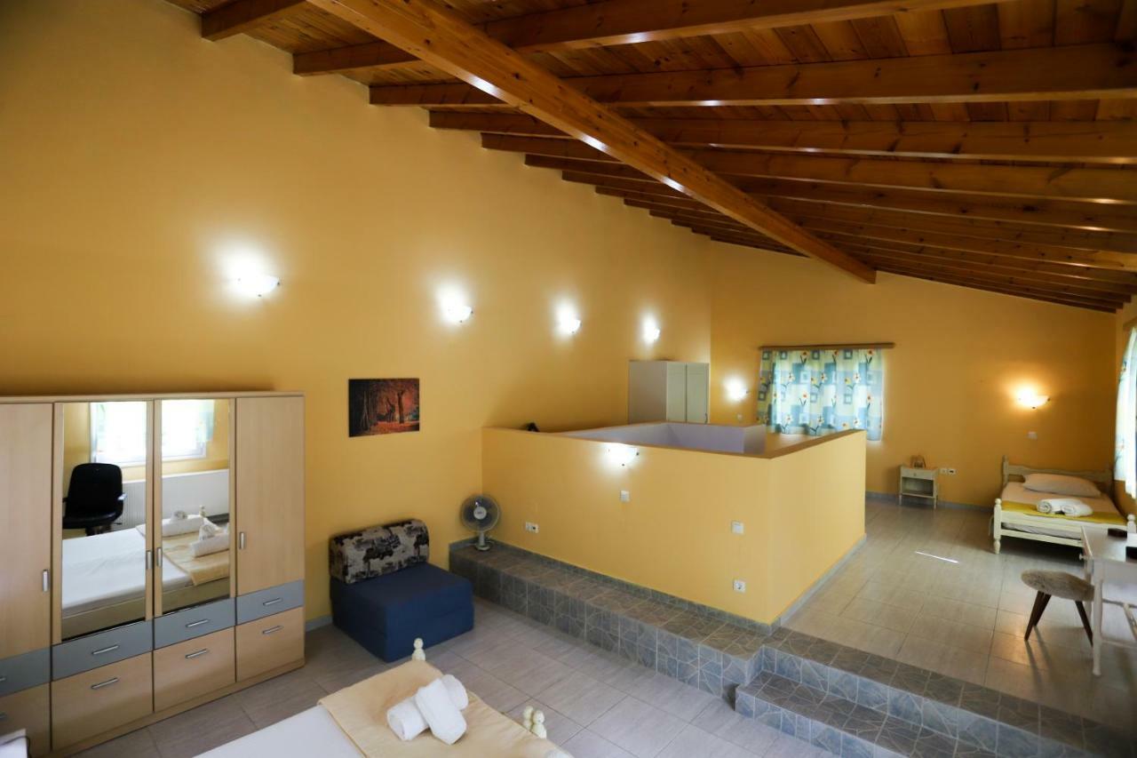 George'S Sweet N' Cozy Maisonette In Ipsos Corfu Exterior photo