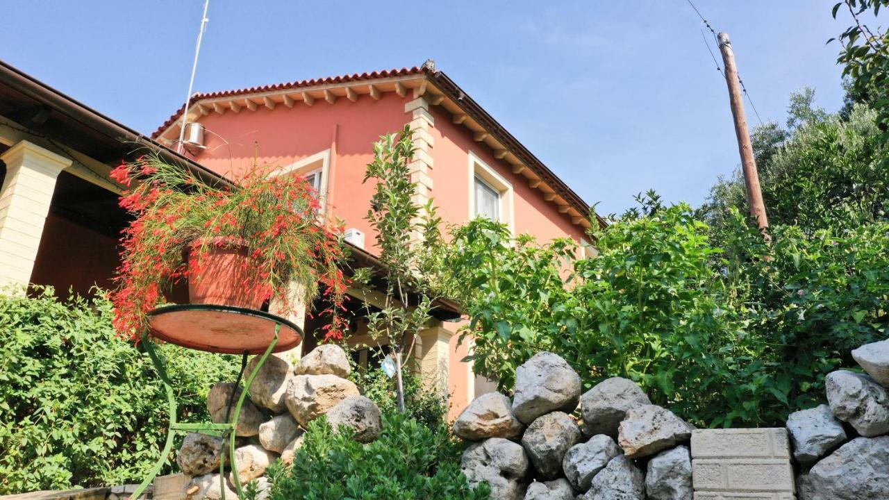 George'S Sweet N' Cozy Maisonette In Ipsos Corfu Exterior photo